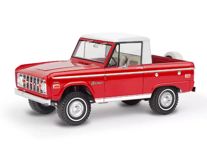 Ford Bronco Half Cab (1/25 Scale) Plastic Vehicle Model Kit