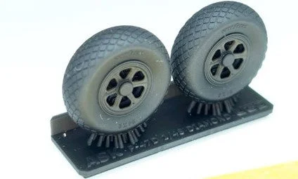 1/48 P-47D wheels w/6 spokes