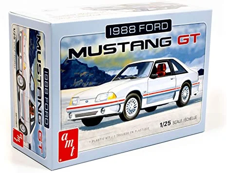 '88 Ford Mustang GT (1/25 Scale) Plastic Vehicle Model Kit